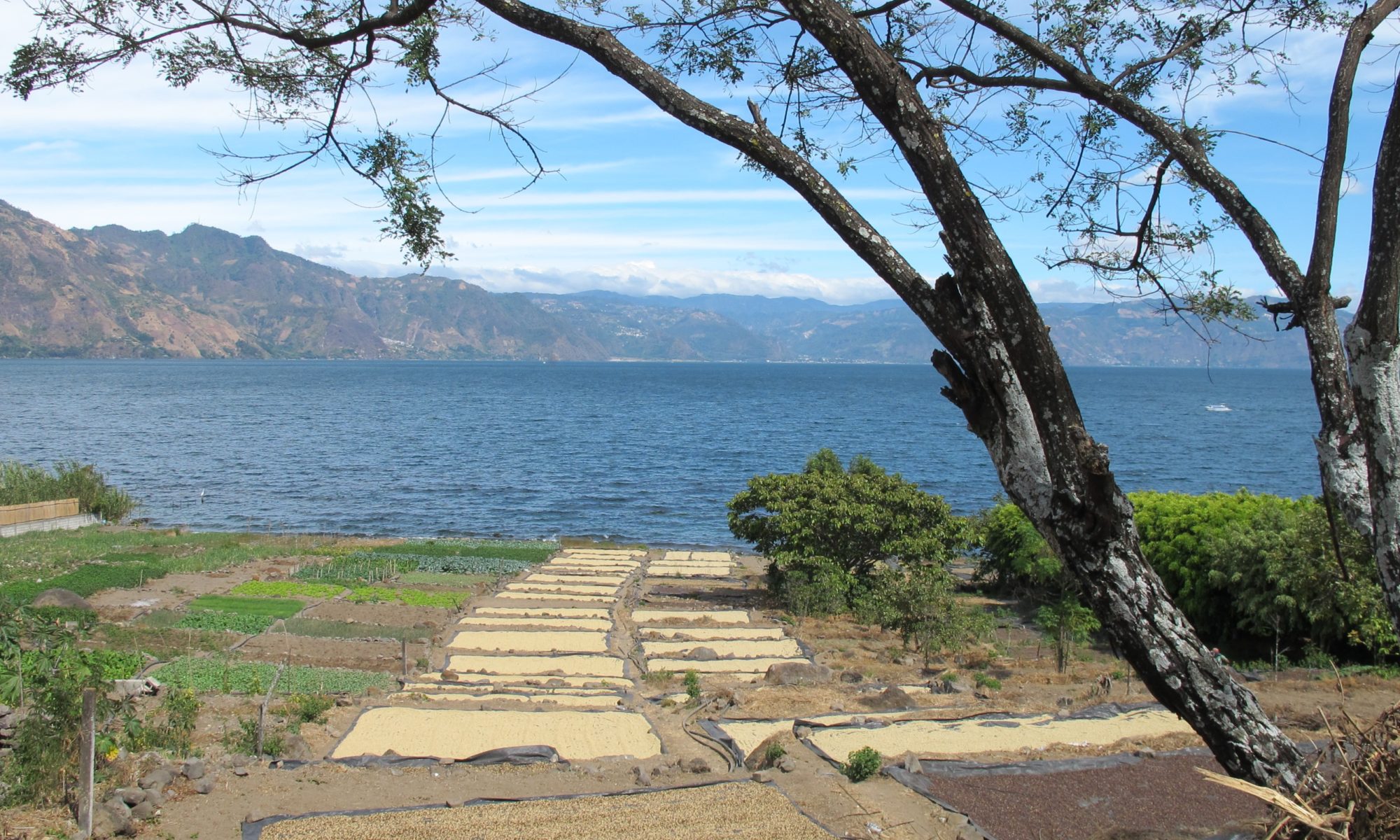 am Lago de Atitlan